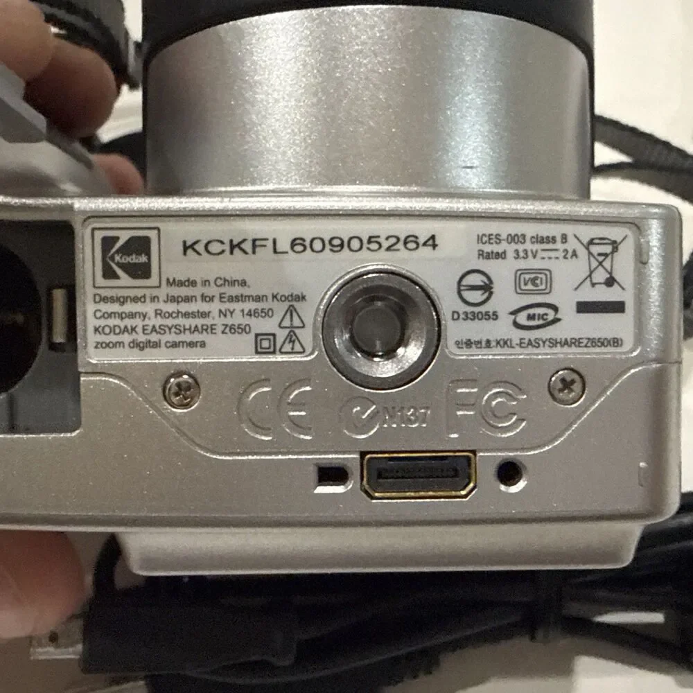 Kodak EasyShare Z650 Tested Working + CD82 Camera Lot Charger Included READ